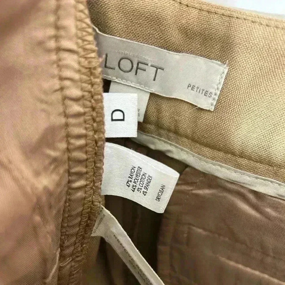 LOFT  Beige Flared Leg Career Office Business  Stretch Ladies Pants Size 6P - Picture 5 of 6
